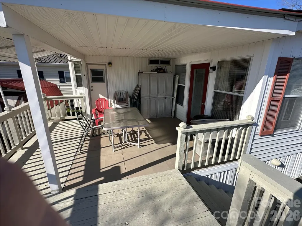 182 Marina Drive New London NC 28127