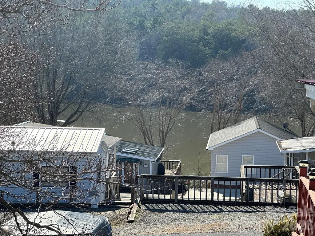 182 Marina Drive New London NC 28127