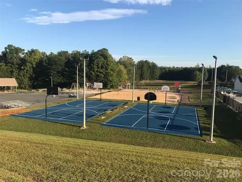 182 Marina Drive New London NC 28127