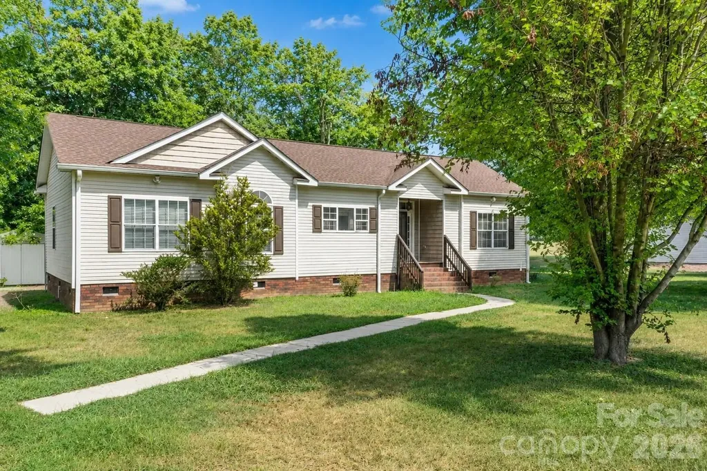 3951 Springs Road Conover NC 28613