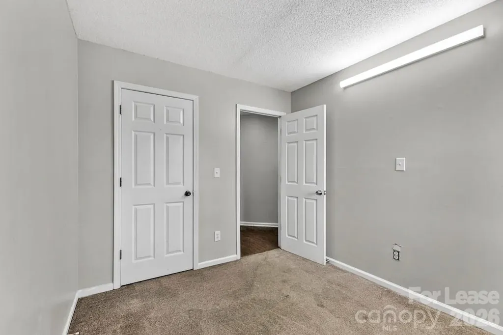 1638 Arlyn Circle Charlotte NC 28213