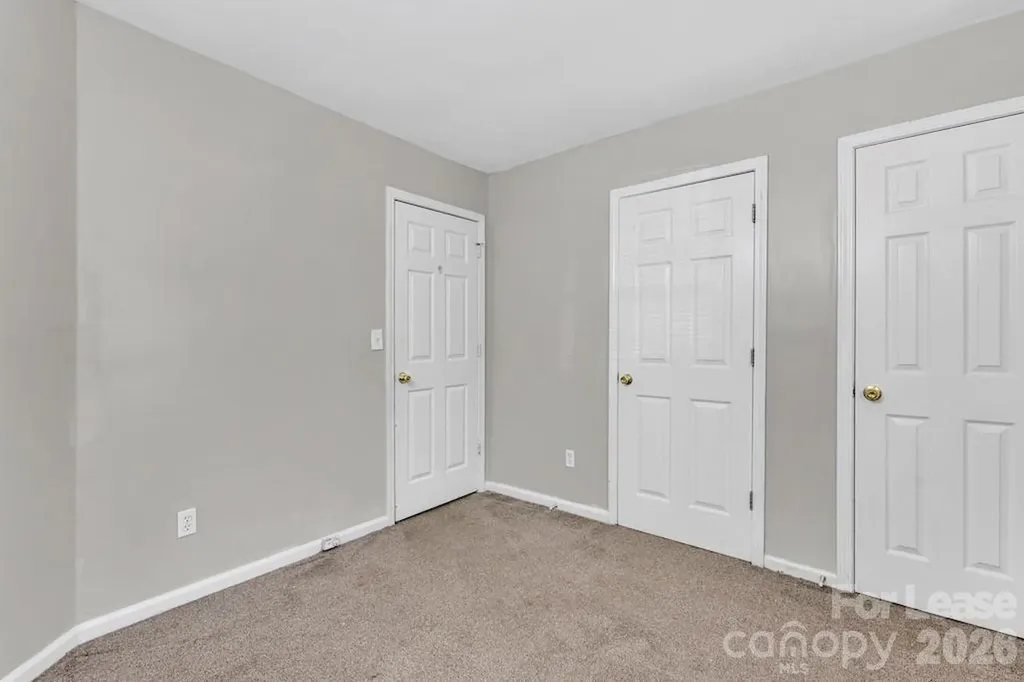 1638 Arlyn Circle Charlotte NC 28213