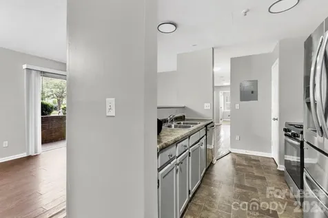 1638 Arlyn Circle Charlotte NC 28213