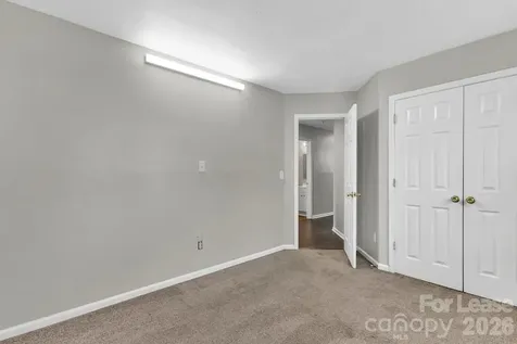 1638 Arlyn Circle Charlotte NC 28213