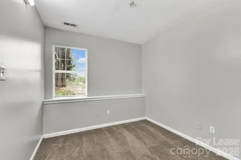 1638 Arlyn Circle Charlotte NC 28213