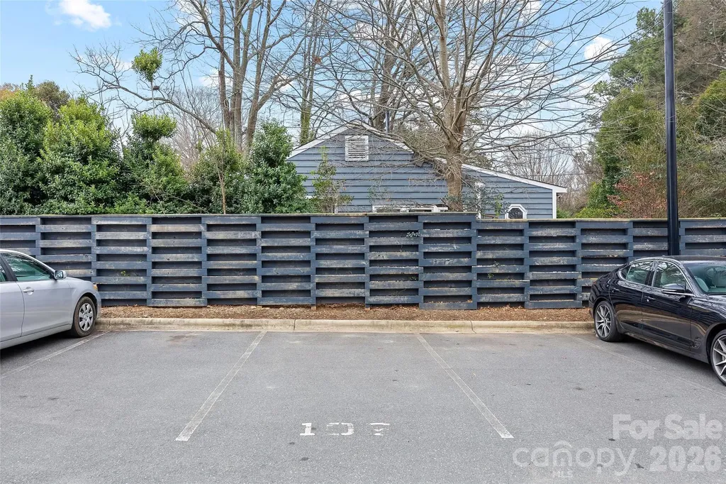 935 Mcalway Road Charlotte NC 28211
