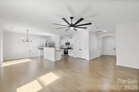 8203 Paw Valley Lane Charlotte NC 28214