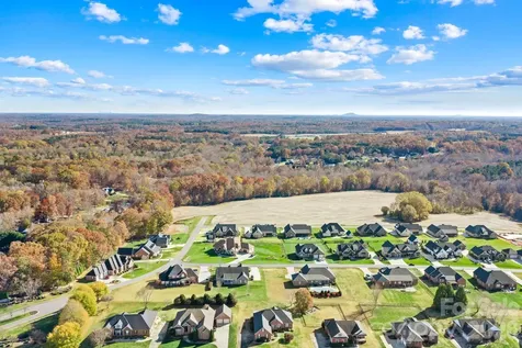 2983 Tavistock Lane Lincolnton NC 28092