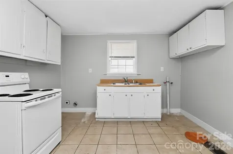 1102 W Davidson Avenue Gastonia NC 28052