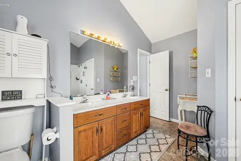 3110 Ivy Creek Road Gastonia NC 28056