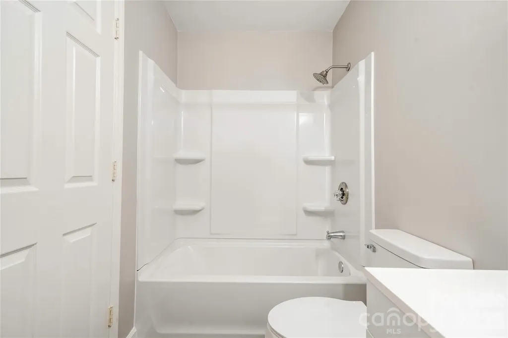 174 Columns Circle Shelby NC 28150