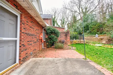 174 Columns Circle Shelby NC 28150