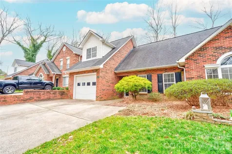 174 Columns Circle Shelby NC 28150
