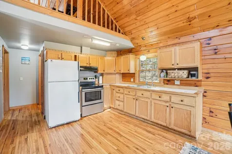 307 Roaring Creek Lane Waynesville NC 28786