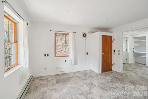 307 Roaring Creek Lane Waynesville NC 28786
