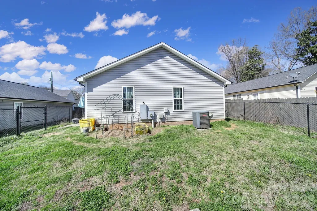 41 Saint Mary Avenue NW Concord NC 28025