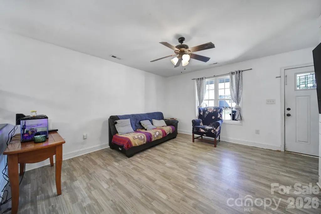 41 Saint Mary Avenue NW Concord NC 28025