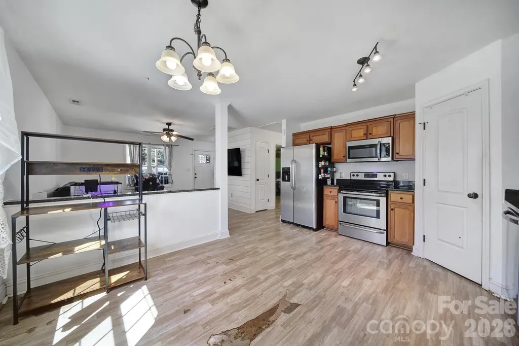 41 Saint Mary Avenue NW Concord NC 28025