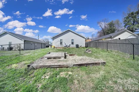 41 Saint Mary Avenue NW Concord NC 28025