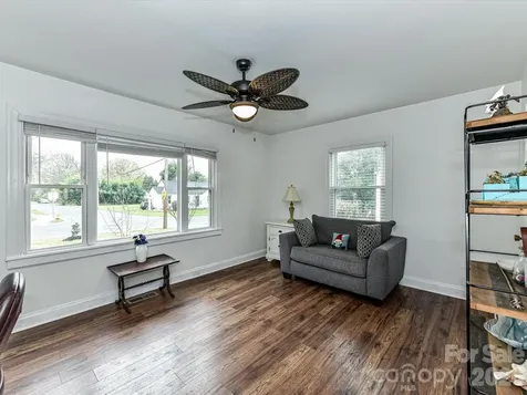1240 Skyview Road Charlotte NC 28208