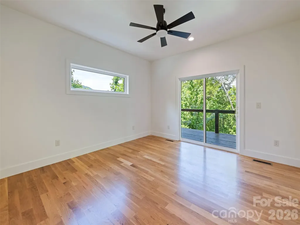 288 Ironwood Drive Clyde NC 28721