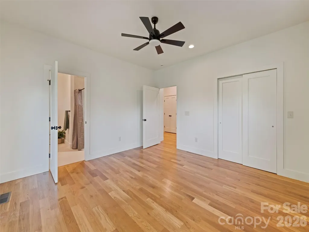 288 Ironwood Drive Clyde NC 28721