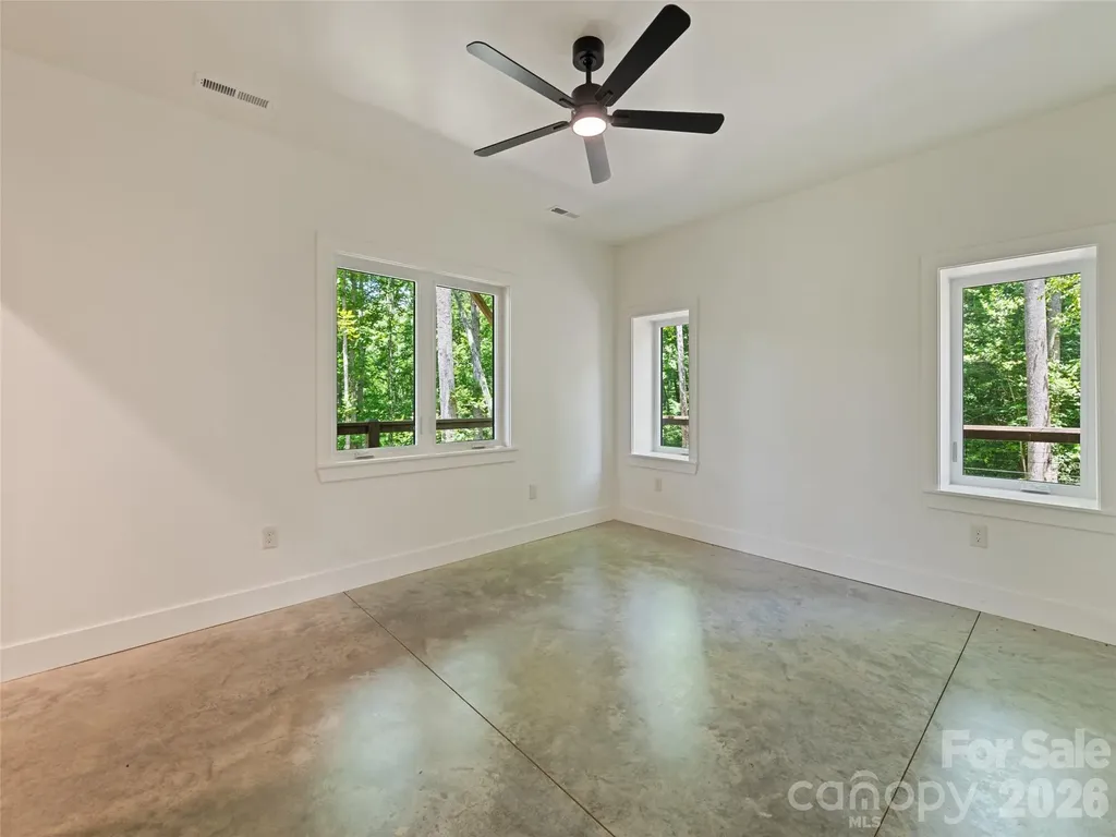 288 Ironwood Drive Clyde NC 28721
