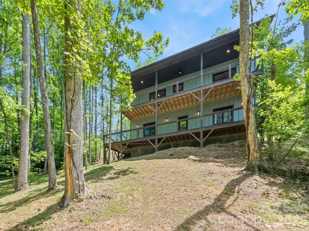 288 Ironwood Drive Clyde NC 28721