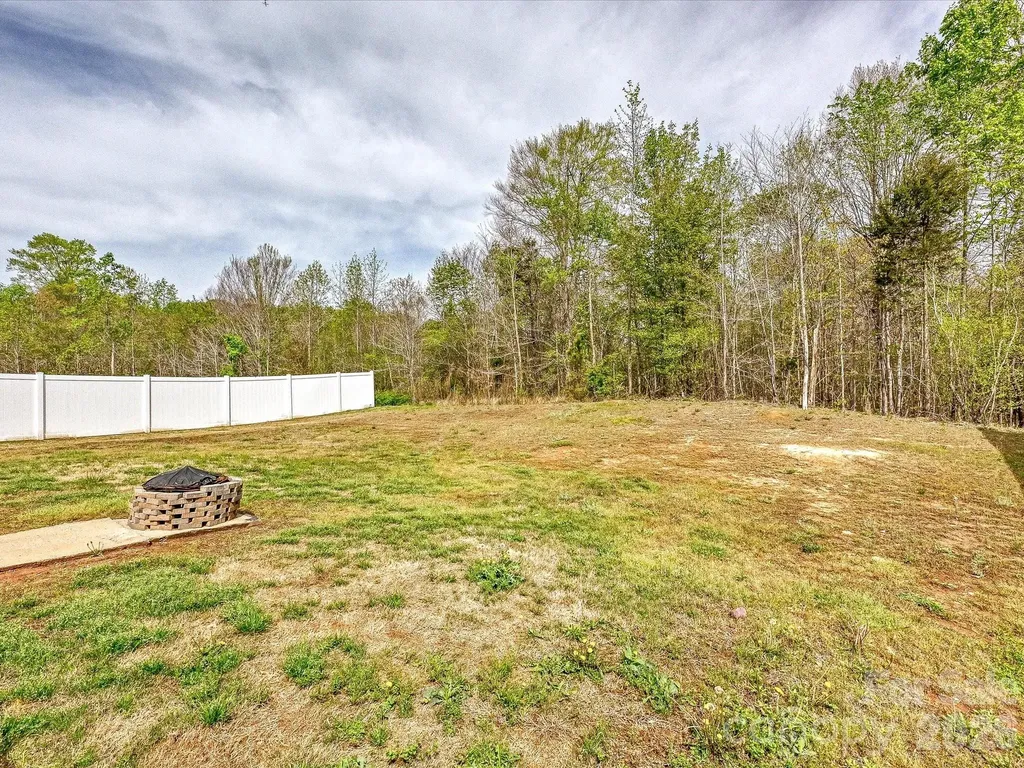 5125 Arbordale Way Mount Holly NC 28120