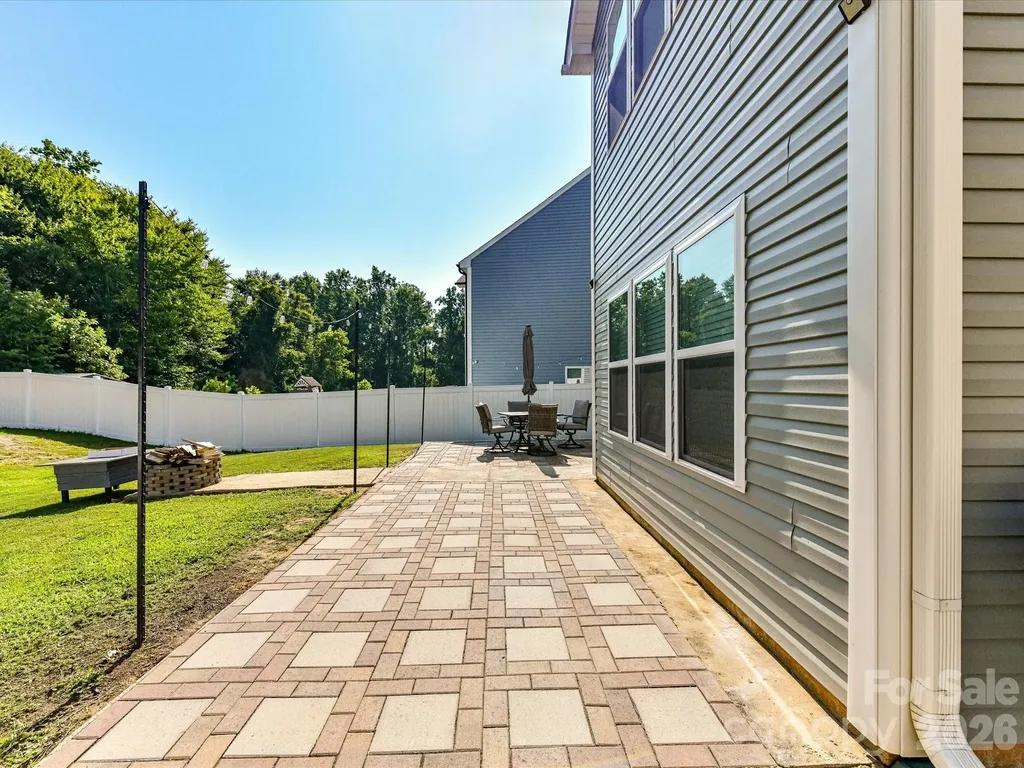 5125 Arbordale Way Mount Holly NC 28120