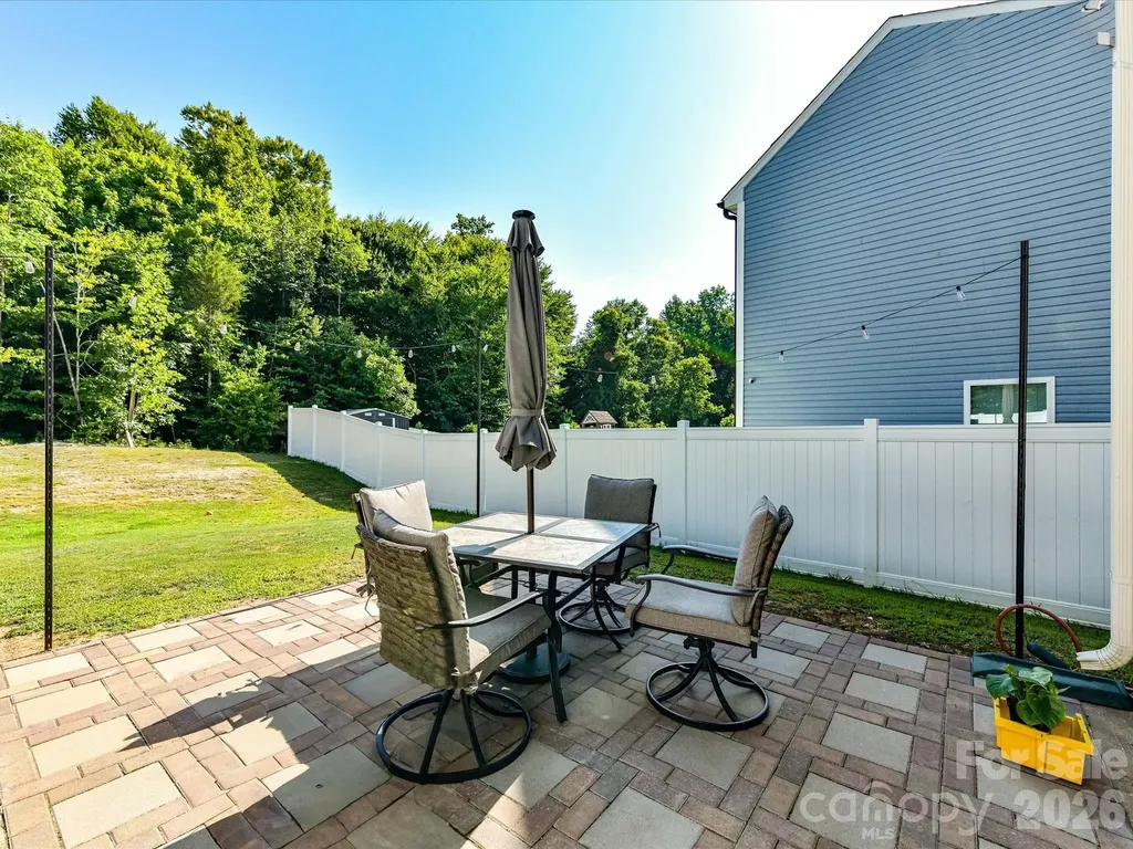 5125 Arbordale Way Mount Holly NC 28120