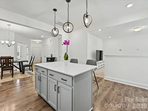 5125 Arbordale Way Mount Holly NC 28120