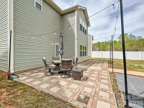 5125 Arbordale Way Mount Holly NC 28120