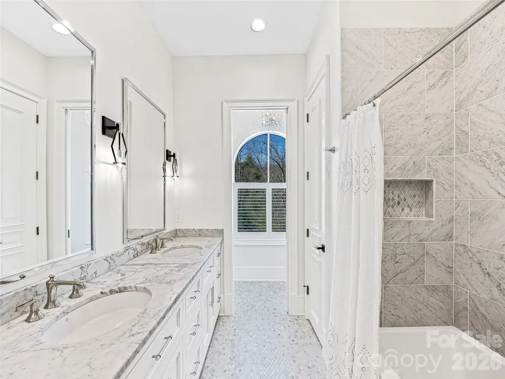 1905 White Tree Trail Arden NC 28704
