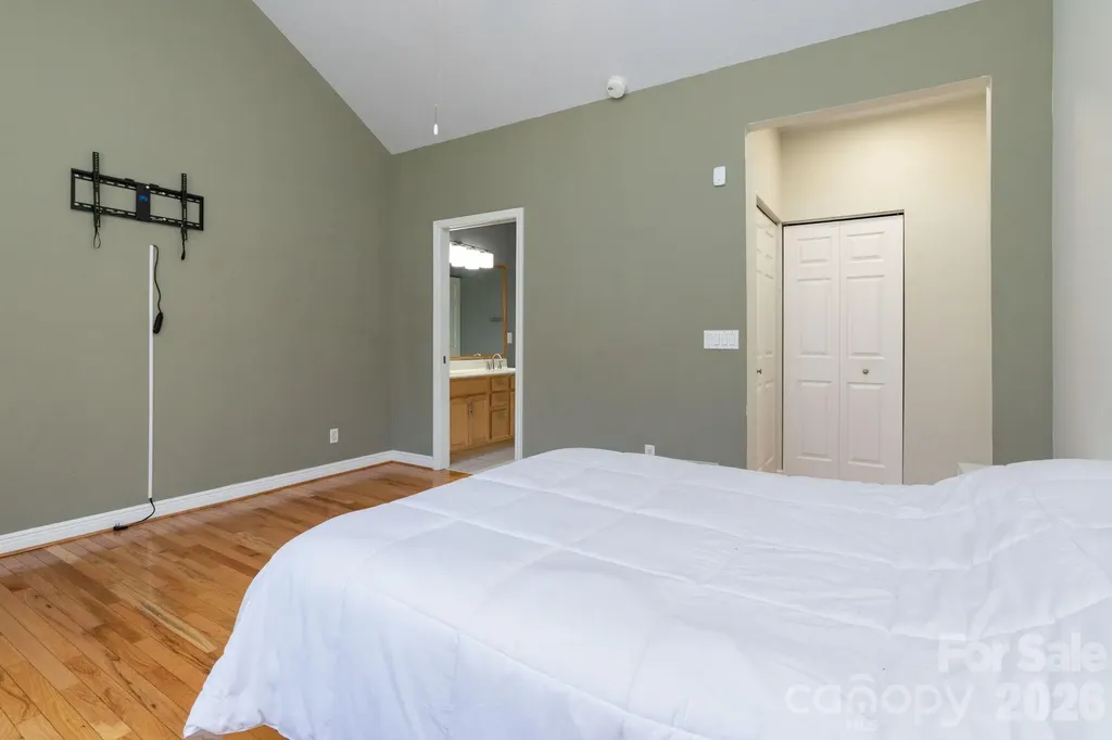 31 Little Cedar Court Asheville NC 28805