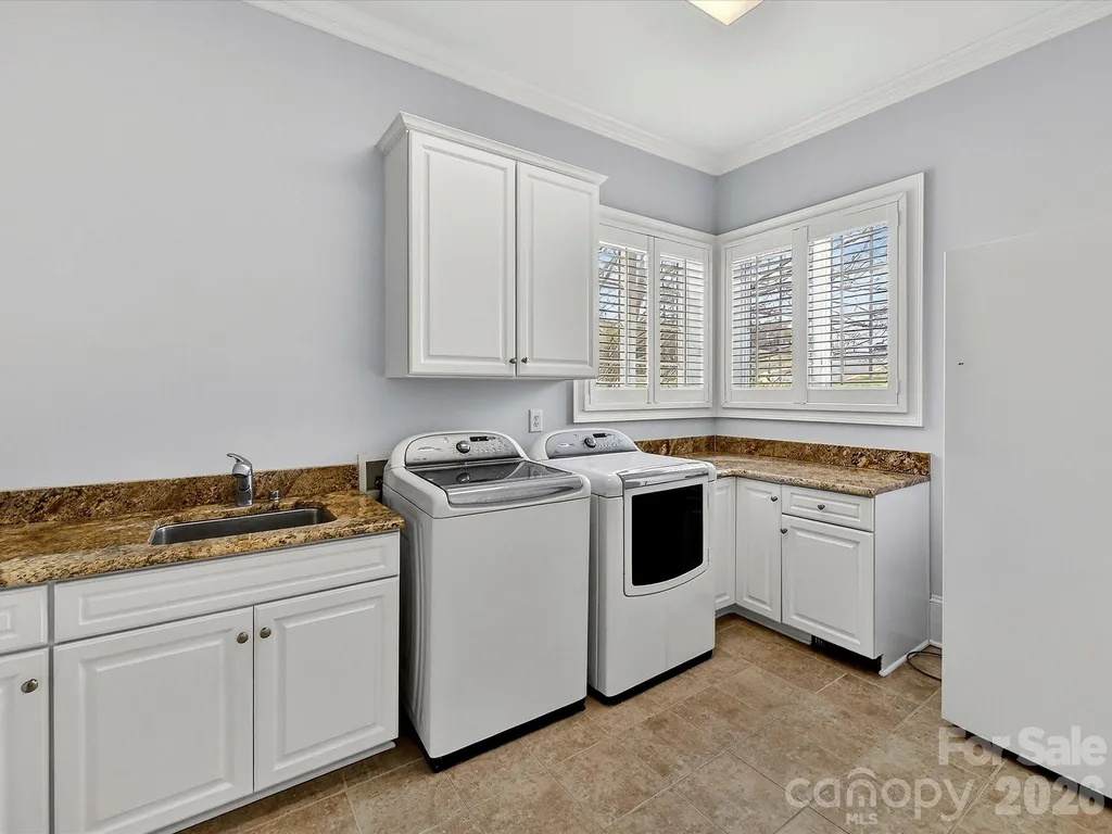 1805 Mt Isle Harbor Drive Charlotte NC 28214