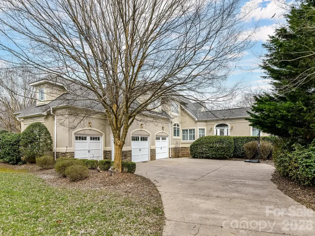 1805 Mt Isle Harbor Drive Charlotte NC 28214