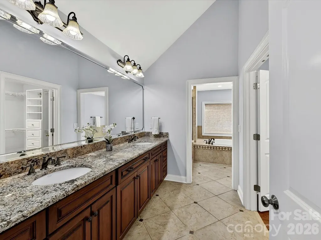 1805 Mt Isle Harbor Drive Charlotte NC 28214