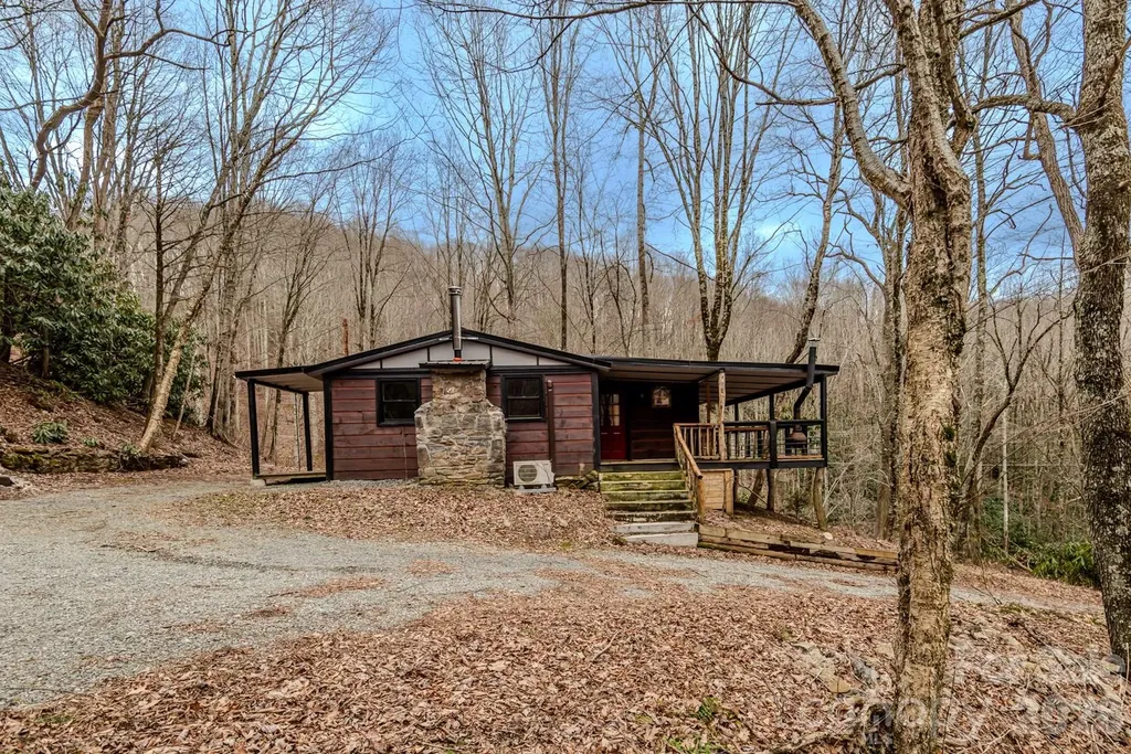 169 Samantha Springs Lane Elk Park NC 28622