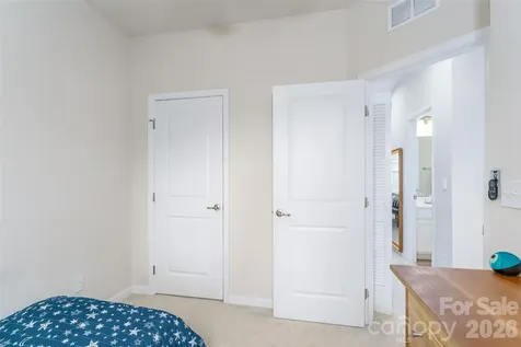 2102 Trout Lily Lane Matthews NC 28104