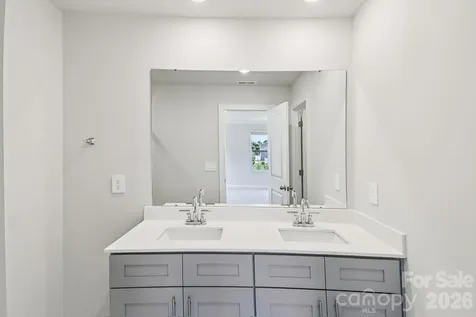 8216 Hidden Springs Trail Charlotte NC 28216