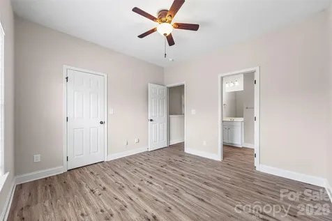 371 Beacon Street NW Concord NC 28027