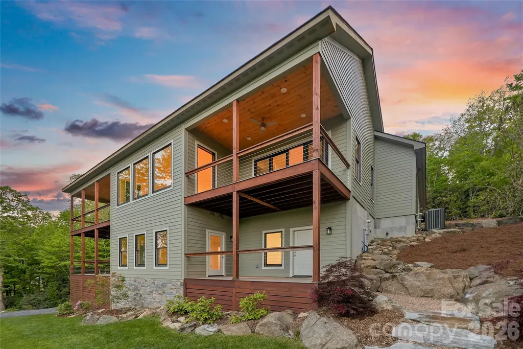 3434 Old Jonas Ridge Road Newland NC 28657