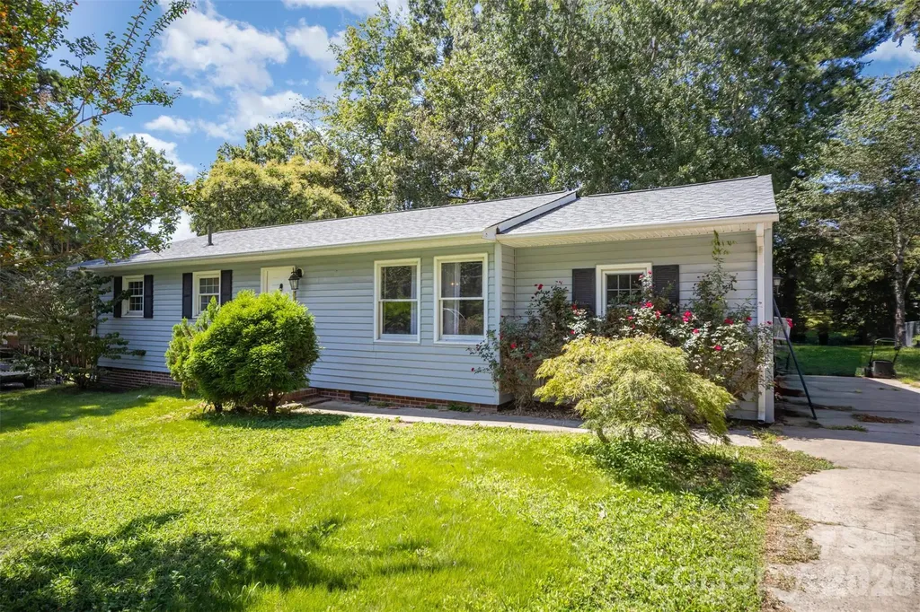 904 Timberlane Drive Mount Holly NC 28120