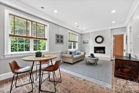 2135 Sharon Avenue Charlotte NC 28211