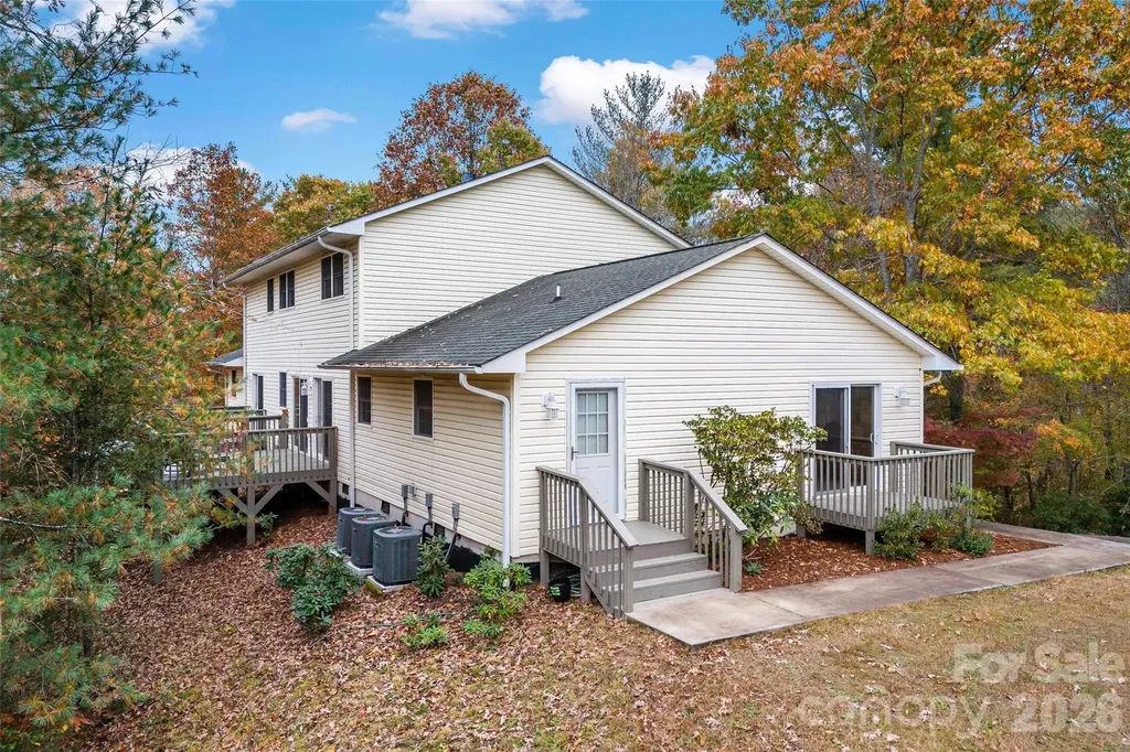 65 Gypsy Mountain Road Marion NC 28752