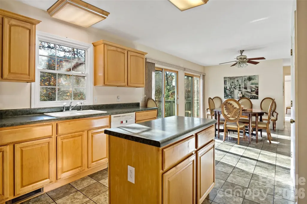 65 Gypsy Mountain Road Marion NC 28752