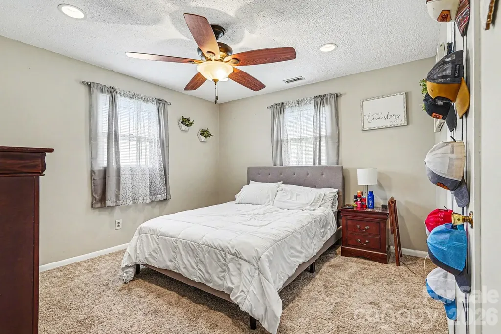 5069 W Piedmont Circle Conover NC 28613