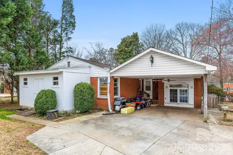 210 Avondale Drive Lexington NC 27295