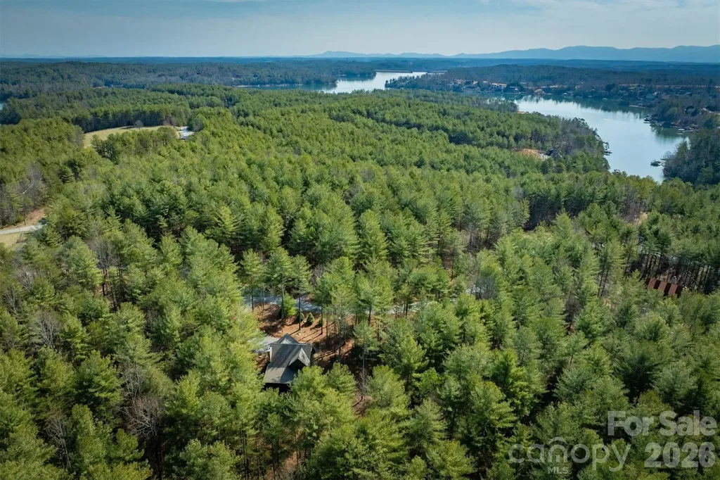 40 Kingfisher Trace Nebo NC 28761